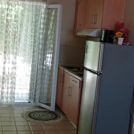 بيت ضيافة Litheri-studios&apartment