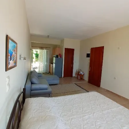 Litheri-studios&apartment Гостевой дом 3*